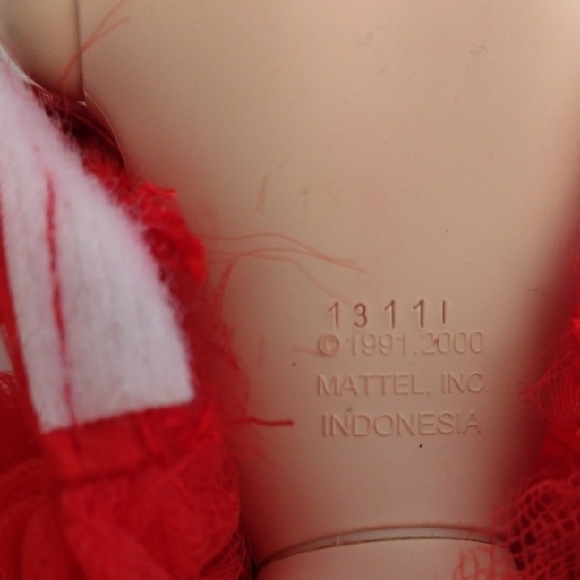 Barbie Fashion Model 1991-2000 Silkstone Red Ball Gown & Long Gloves Included - Picture 5 of 13
